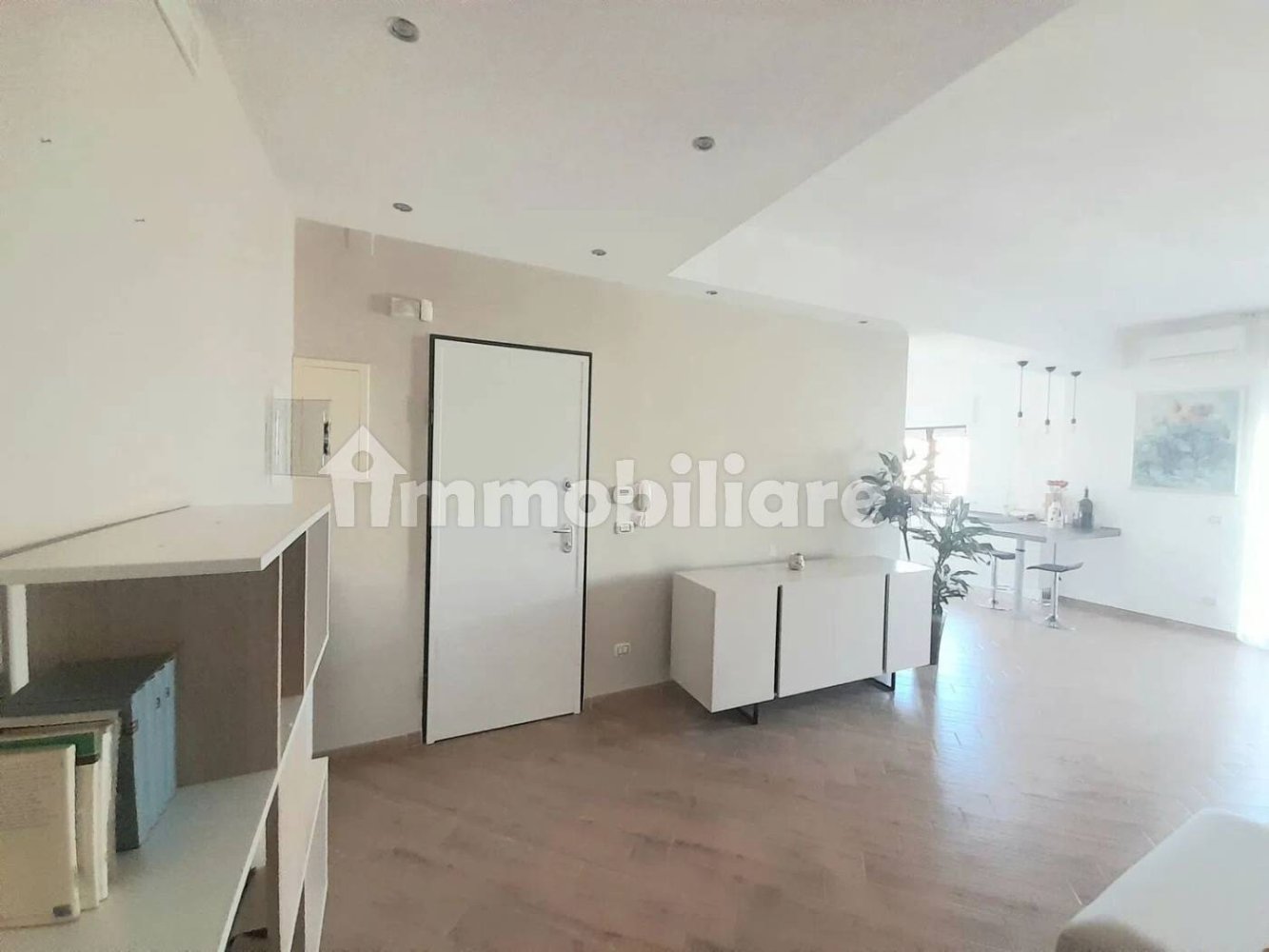 Квартира с 2 спальнями в Лечче, Италия № 191866