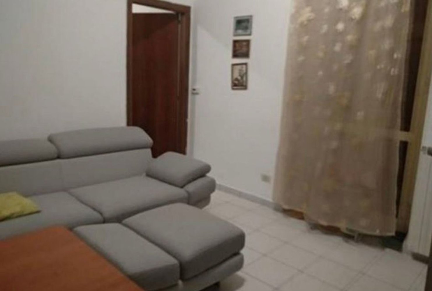 2-salle Appartement à Cesano Maderno, Italy No. 138810