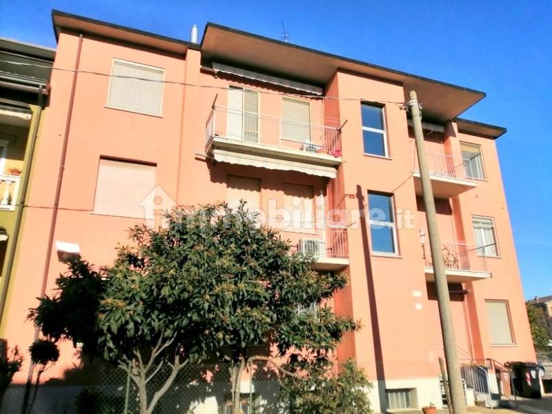 2 bedrooms Apartment in Piacenza, Italy No. 345749