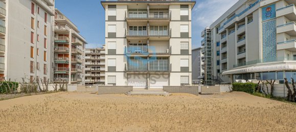 6 bedrooms Apartment in Jesolo, Italy No. 381274 38