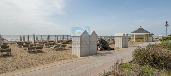 6 bedrooms Apartment in Jesolo, Italy No. 381274 40
