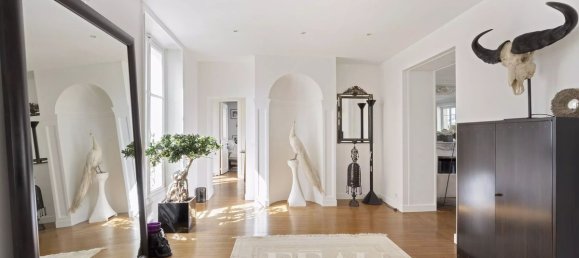 4 bedrooms Apartment in Paris, France No. 180775 25