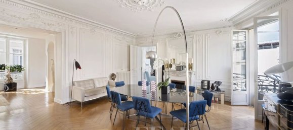 4 bedrooms Apartment in Paris, France No. 180775 15