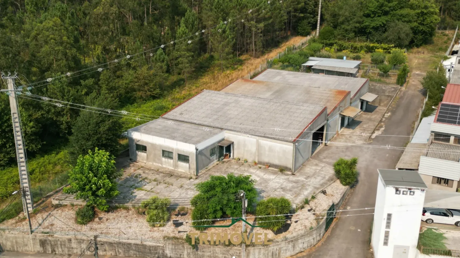 864m² Commercial property in Oliveira de Azemeis, Portugal No. 212032