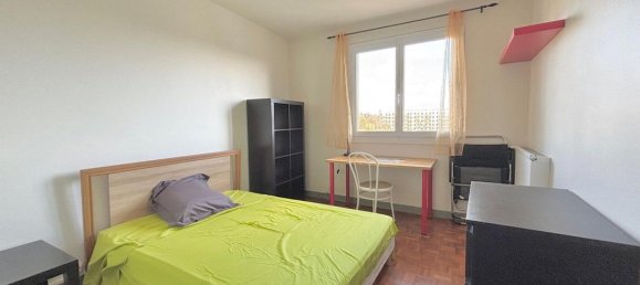 3 bedrooms Apartment in Bourges, France No. 46802 2