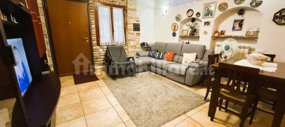 3 Schlafzimmer Wohnung in Florence, Italy, Nr. 283183 8