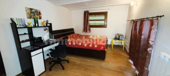 3 Schlafzimmer Wohnung in Florence, Italy, Nr. 283183 16
