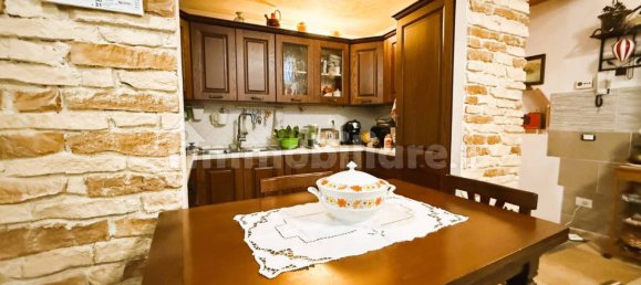 3 Schlafzimmer Wohnung in Florence, Italy, Nr. 283183 4