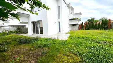 4غرفة شقة في Zwolfaxing, Austria رقم 153268