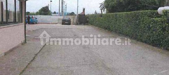 4 bedrooms House in Tribano, Italy No. 15490 5