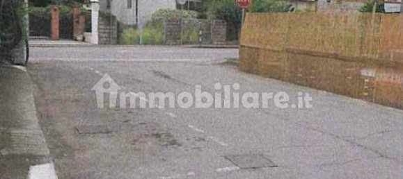 4 bedrooms House in Tribano, Italy No. 15490 3