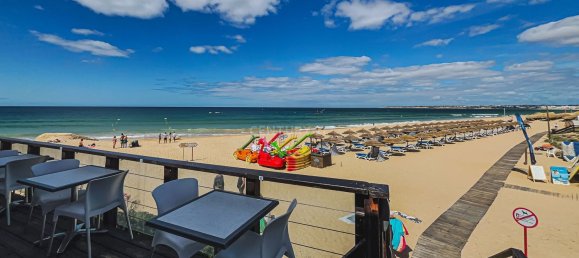 5 bedrooms House in Guia, Portugal No. 133314 16