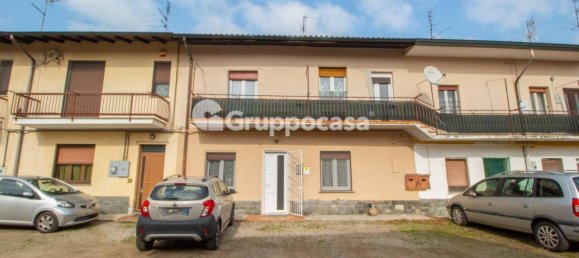 3 rooms House in Bernate Ticino, Italy No. 42615 22