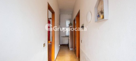 3 rooms House in Bernate Ticino, Italy No. 42615 7