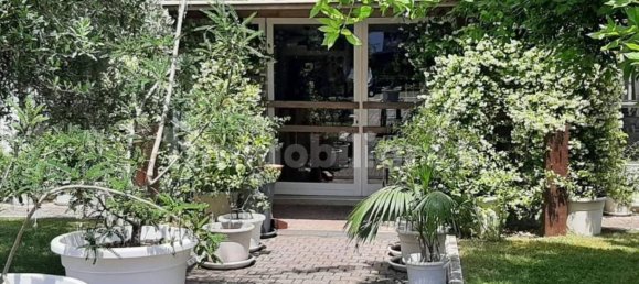 111m² Commercial property in Putignano, Italy No. 311407 22