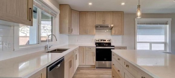 3 bedrooms House in British Columbia, Canada No. 1105 8