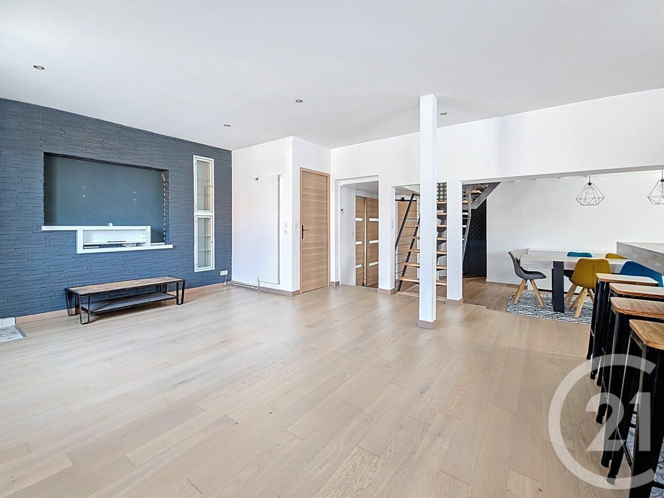 Дом с 5 спальнями в Труа, Франция № 344721