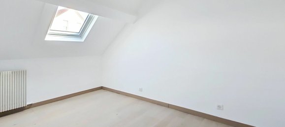 Дом с 5 спальнями в Труа, Франция № 344721 5