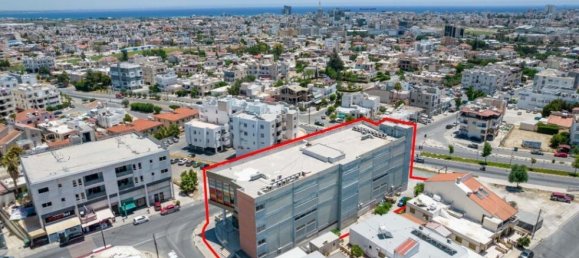 2100 m² propiedad comercial en venta en Larnaca, Larnaka, Cyprus № 24506 3
