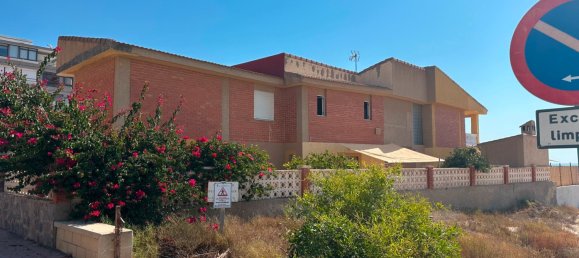 7 Schlafzimmer Haus in Guardamar del Segura, Spain, Nr. 156732 47