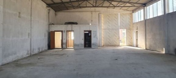 1175m² Commercial property in San Benedetto Po, Italy No. 364364 3