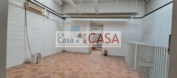 250m² Office in Noventa Padovana, Italy No. 179188 9