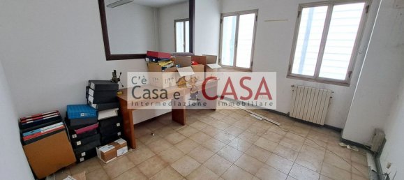 250m² Office in Noventa Padovana, Italy No. 179188 6