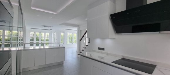 4 bedrooms Villa in Chalong, Thailand No. 6115 5