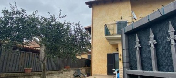 Apartamento de 2 habitaciónes en Rome, Italy No. 41242 8