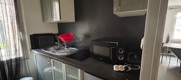 Studio in Rouen, France No. 362409 3