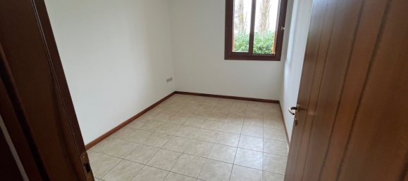 3 rooms Apartment in Massanzago, Italy No. 145169 13