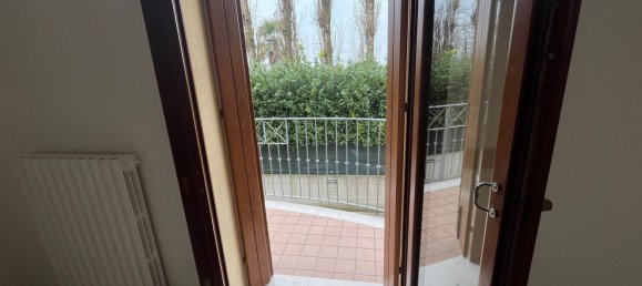 3 rooms Apartment in Massanzago, Italy No. 145169 16