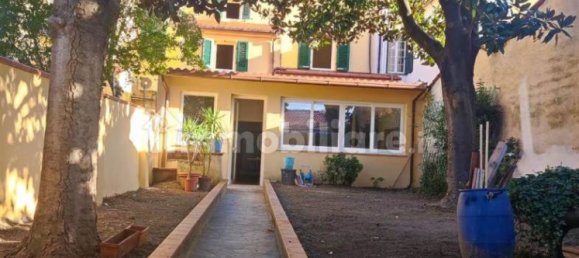 3 bedrooms House in Agliana, Italy No. 148763 3