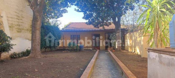 3 bedrooms House in Agliana, Italy No. 148763 4