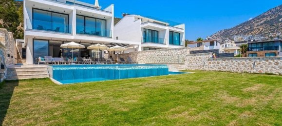 7 rooms Villa in Antalya, Turkey No. 15617 3