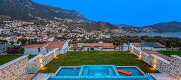 7 rooms Villa in Antalya, Turkey No. 15617 4