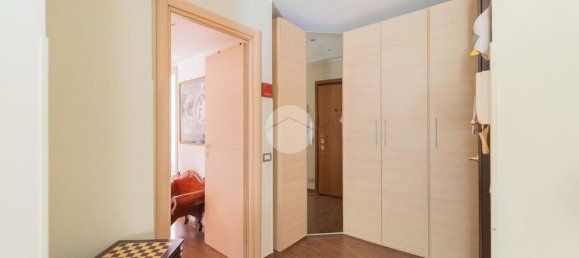 Apartamento de 3 dormitorios en Rome, Italy No. 338037 3
