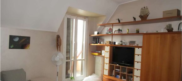 2غرفة شقة في Cologno Monzese, Italy رقم 331468 3