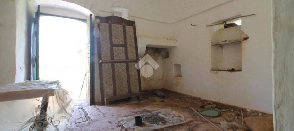 Studio in Ostuni, Italy No. 196333 8