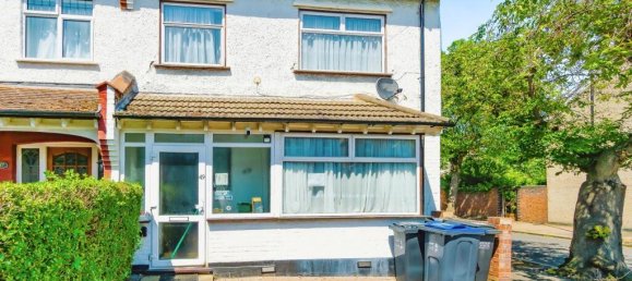 3 bedrooms Commercial property in Croydon, United Kingdom No. 8142 3