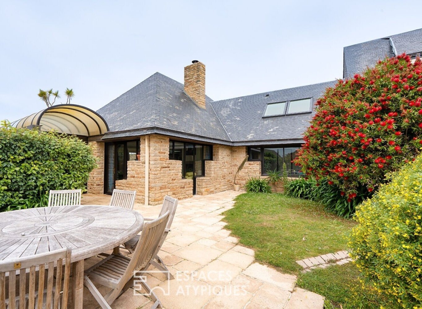 Casa de 7 dormitorios en Santec, France No. 345377