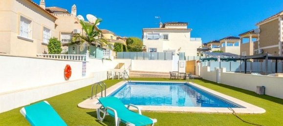 3 غرف نوم فيلا في Alicante, Spain رقم 176502 27