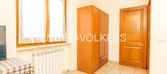 5 bedrooms Villa in Velletri, Italy No. 102146 12