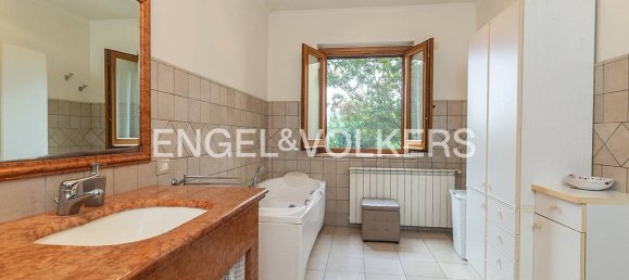 5 bedrooms Villa in Velletri, Italy No. 102146 15