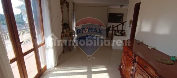 Villa de 4 dormitorios en Formia, Italy No. 110117 25