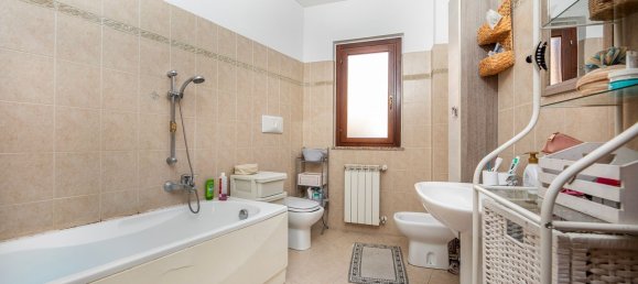 4-Zimmer Doppelhaus in Monte Compatri, Italy, Nr. 163939 12
