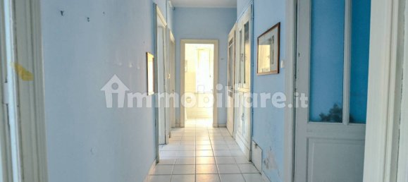 5 rooms Apartment in Caselle Torinese, Italy No. 318326 10