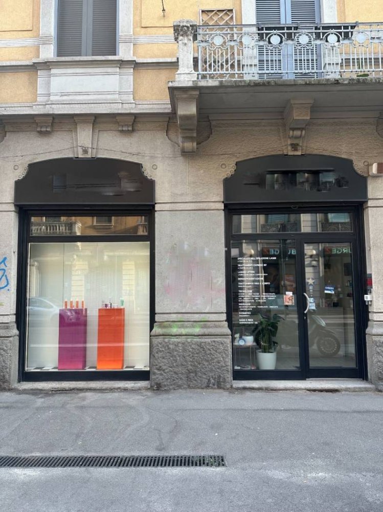 Imóvel comercial de 5 divisões em Milan, Italy N.º 310890