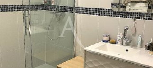 2 bedrooms Apartment in Orleans, France No. 276823 6