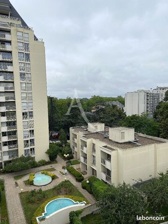 2 bedrooms Apartment in Orleans, France No. 276823